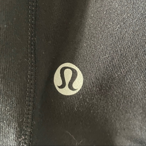 Lululemon black wide leg crop yoga pants. Size 4. White mesh detailing. - Picture 3 of 8